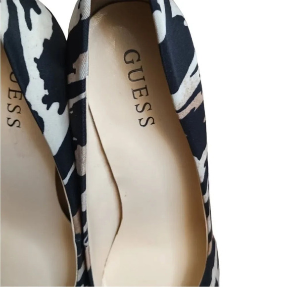 CHIC STATEMENT GUESS ZEBRA /TIGER PRINT IN NEUTRAL COLORS PLATFORM HEEL SIZE 8 - Picture 5 of 12